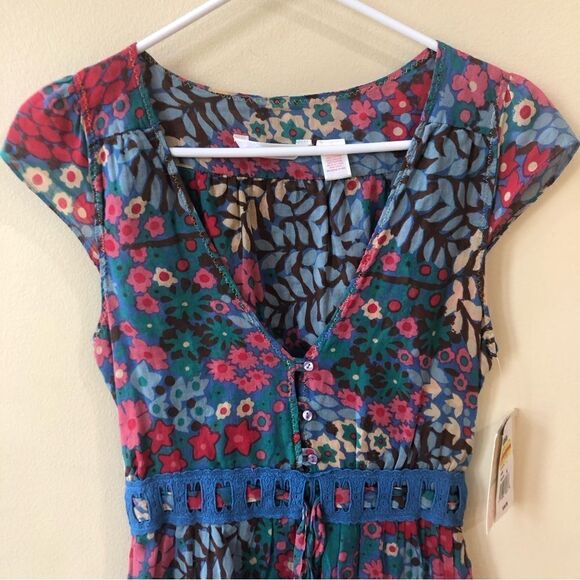 Derek Heart Dress - Picture 3 of 6